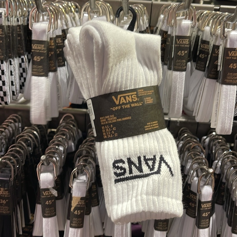 Vans Socks 3 pairs set CREW VANS.
"OFF THE WALL" White/White
NWT - Picture 16 of 16